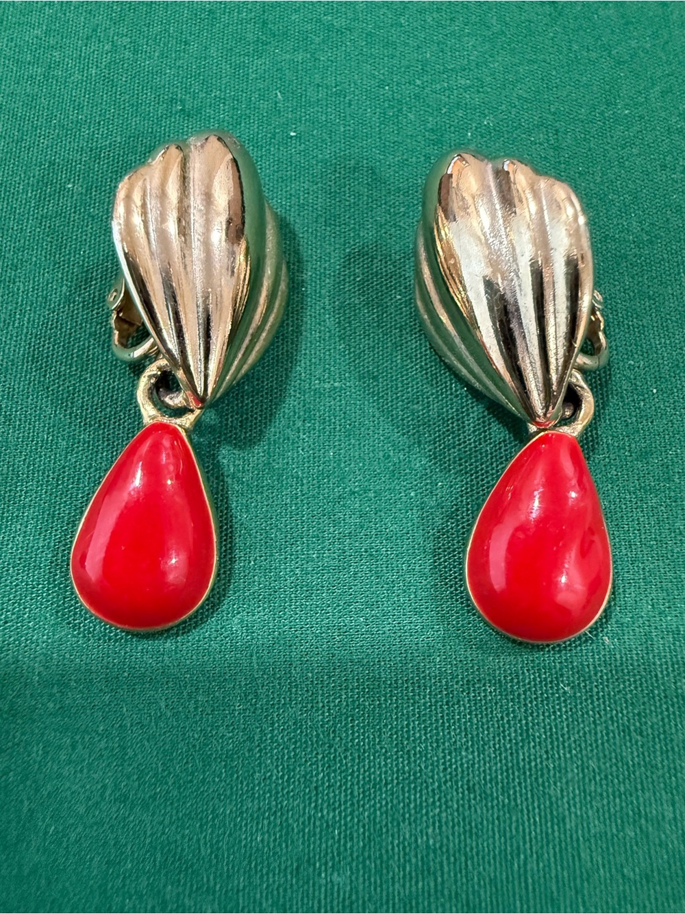 Gold-Tone Drop Earrings with Red Teardrop Accent Clip on. 103B